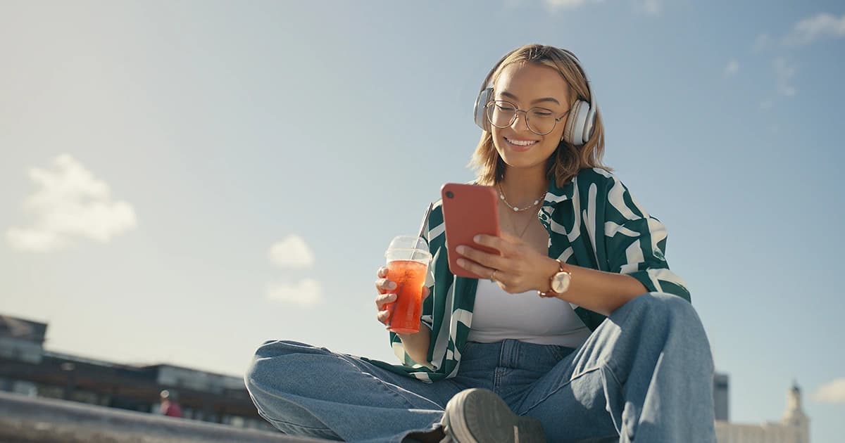 ¿Cómo se puede grabar una llamada en el teléfono?