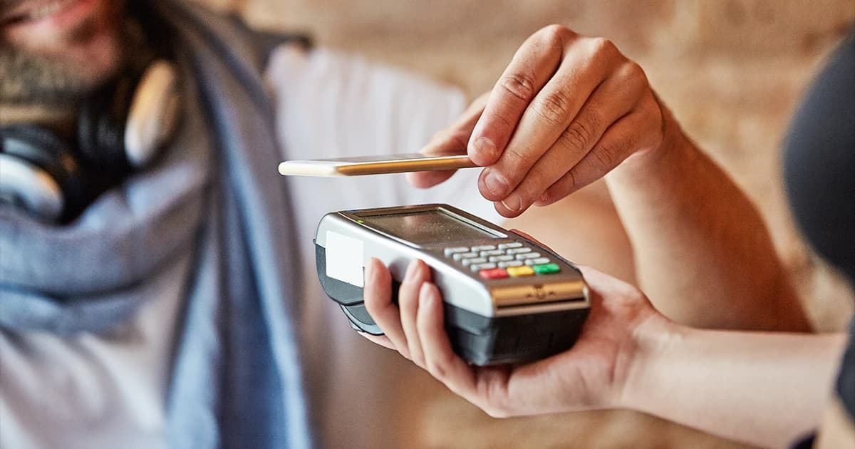 ¿Cómo se puede pagar con el móvil?